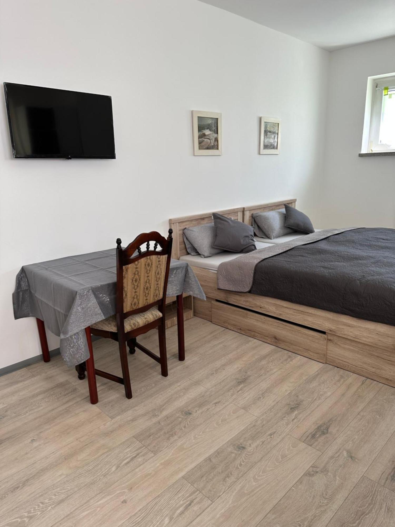 Ein Zimmer Wohnung Am Markt Oelsnitz  Εξωτερικό φωτογραφία